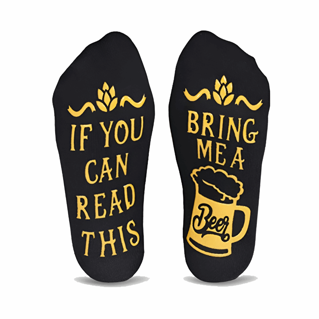 funny beer socks with message if you can read this bring me - bas amusant noir avec sujet de la bière